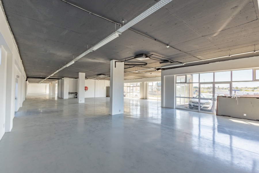 To Let commercial Property for Rent in Vredekloof Western Cape